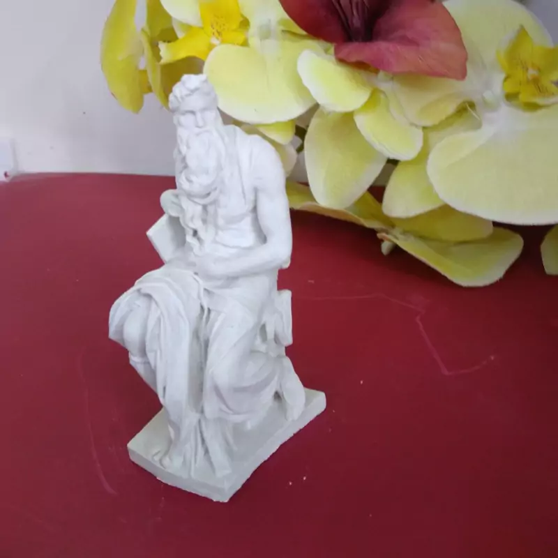 بیس خام مجسمه موسی